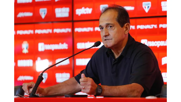 Sao Paulo- SP – 07/04/2015 – TREINO DO SAO PAULO – Muricy Ramalho durante despedida do Sao Paulo no CT da Barra Funda. Foto Marcello Zambrana/AGIF