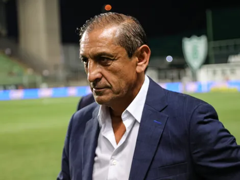 INESPERADA! Díaz toma decisão 'drástica' no vestiário do Vasco para sequência do Brasileirão