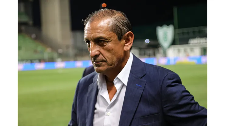 MG - BELO HORIZONTE - 25/09/2023 - BRASILEIRO A 2023, AMERICA-MG X VASCO - Ramon Diaz tecnico do Vasco durante partida contra o America-MG no estadio Independencia pelo campeonato Brasileiro A 2023. Foto: Gilson Lobo/AGIF