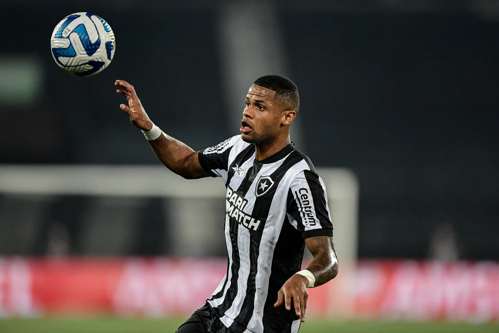 Foto: Thiago Ribeiro/AGIF – Junior Santos