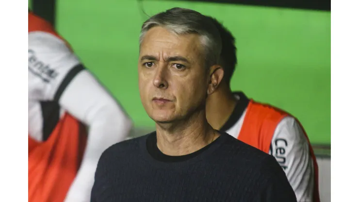 Declaração de Tiago Nunes ferve no Botafogo. Foto: Gabriel Machado/AGIF