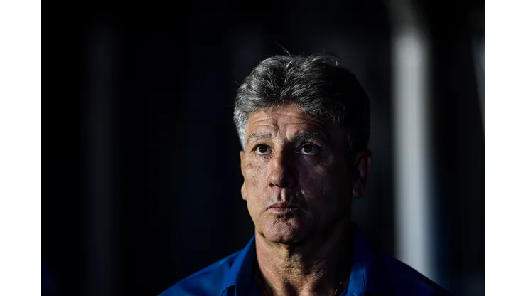 RJ - RIO DE JANEIRO - 09/11/2023 - BRASILEIRO A 2023, BOTAFOGO X GREMIO - Renato Portaluppi tecnico do Gremio durante partida contra o Botafogo no estadio Sao Januario pelo campeonato Brasileiro A 2023. Foto: Thiago Ribeiro/AGIF