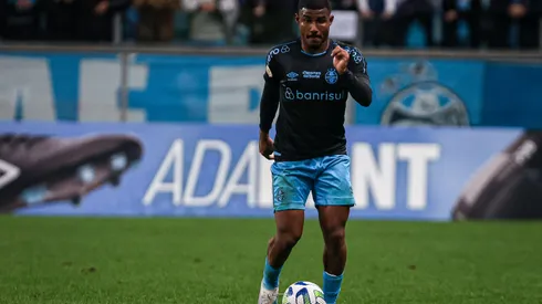 Cuiabano, em ação pelo Grêmio - Foto: Maxi Franzoi/AGIF