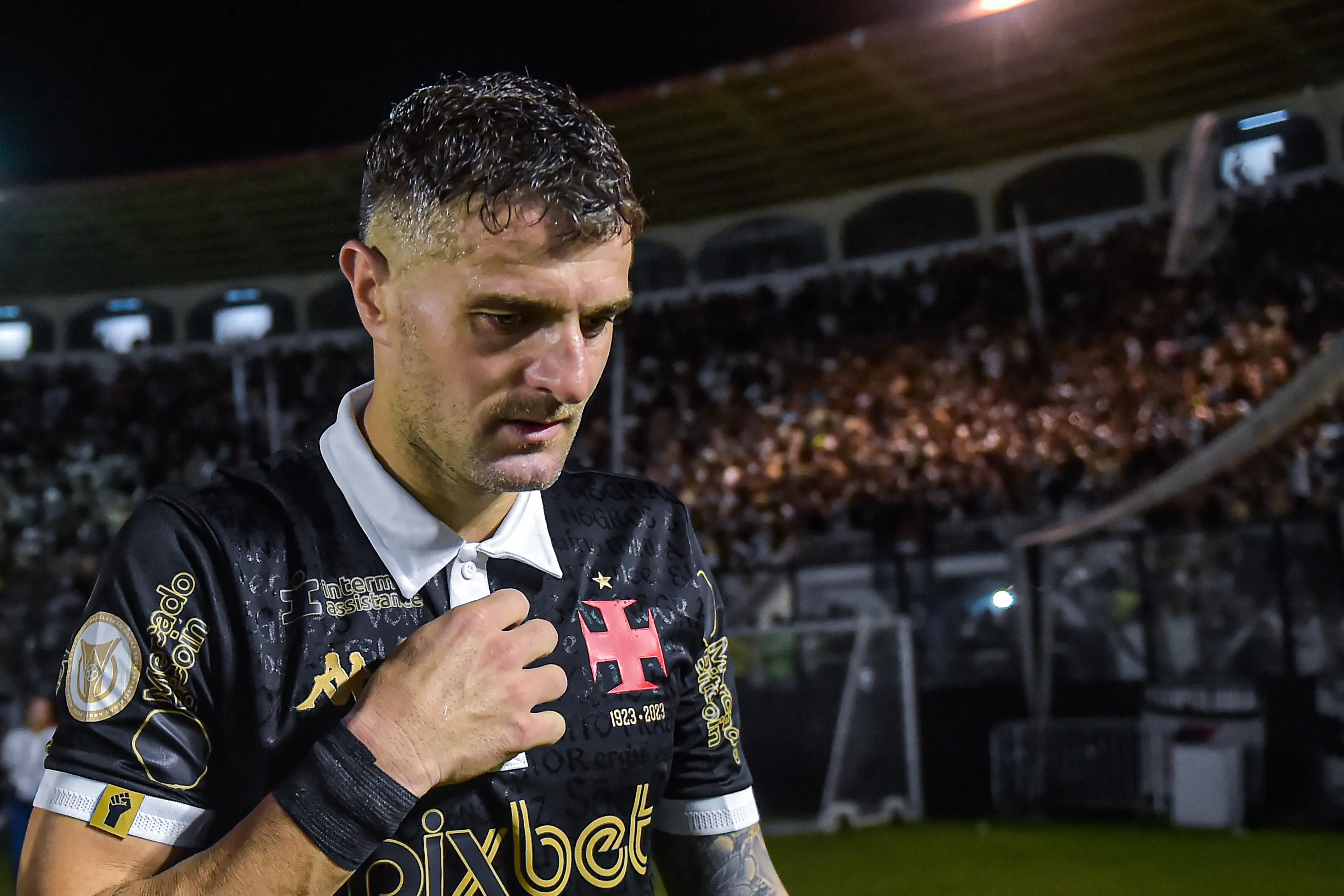Vegetti durante partida contra o Corinthians no estadio Sao Januario pelo campeonato Brasileiro A 2023. Foto: Thiago Ribeiro/AGIF