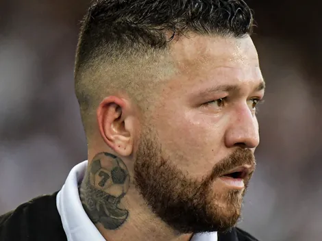 URGENTE! Torcida do Vasco 'DECRETA' futuro de Rossi na Colina 