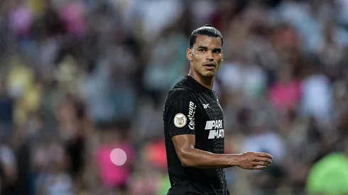 RJ – RIO DE JANEIRO – 08/10/2023 – BRASILEIRO A 2023, FLUMINENSE X BOTAFOGO – Danilo Barbosa jogador do Botafogo durante partida contra o Fluminense no estadio Maracana pelo campeonato Brasileiro A 2023. Foto: Thiago Ribeiro/AGIF