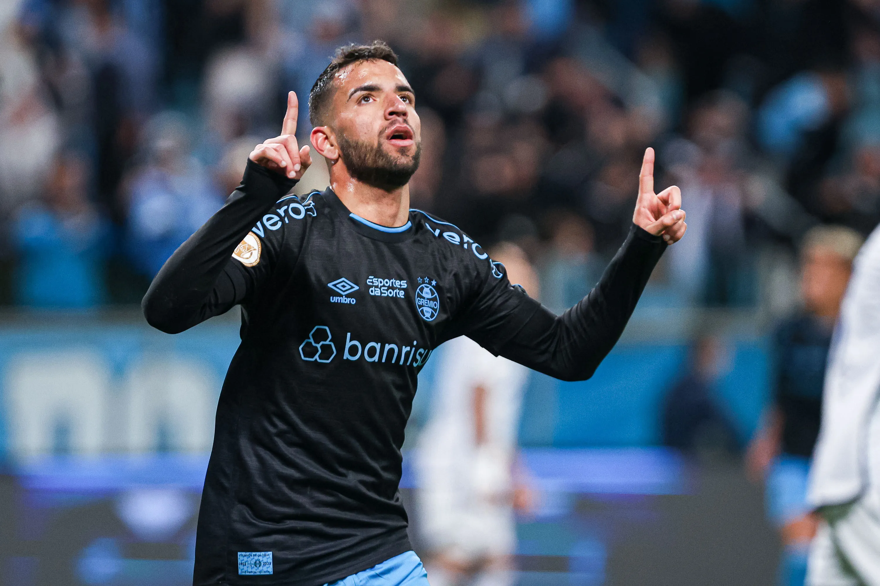 Pepê deve voltar contra o Goiás. Foto: Maxi Franzoi/AGIF
