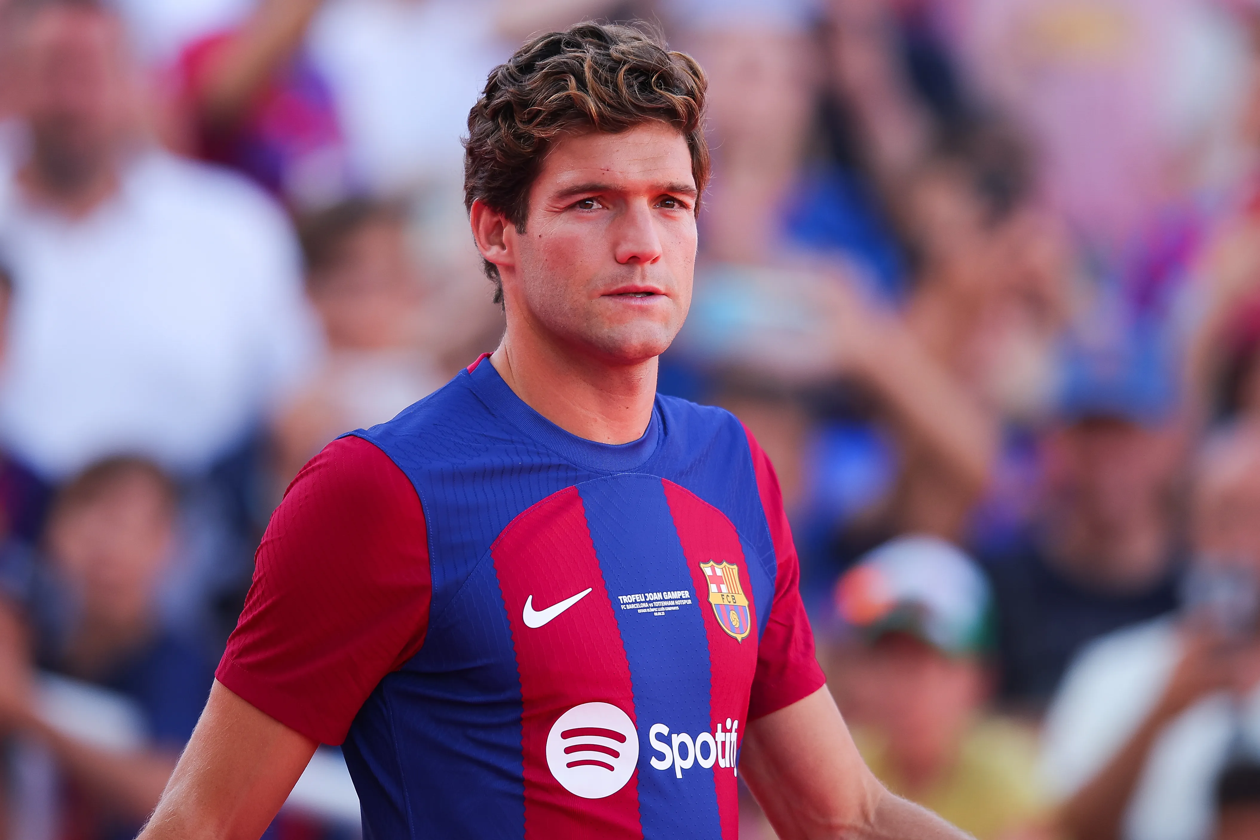 Marcos Alonso em sua apresentação no Barça. Foto: Eric Alonso/Getty Images