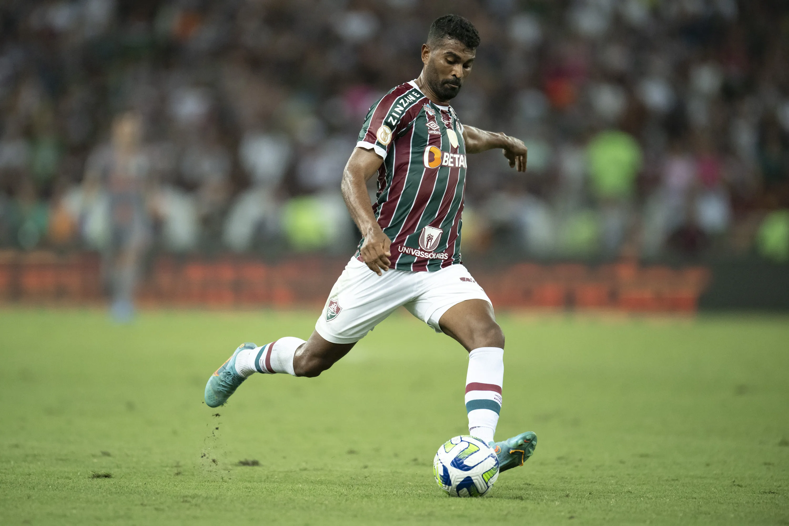 Thiago Santos em ação pelo Fluminense. Foto: Jorge Rodrigues/AGIF