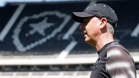 Tiago Nunes no Botafogo – Vítor Silva/ BFR