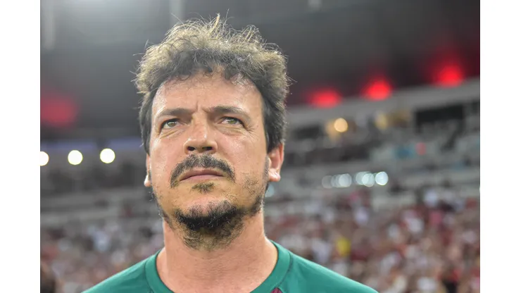 RJ - RIO DE JANEIRO - 11/11/2023 - BRASILEIRO A 2023, FLAMENGO X FLUMINENSE - Fernando Diniz tecnico do Fluminense durante partida contra o Flamengo no estadio Maracana pelo campeonato Brasileiro A 2023. Foto: Thiago Ribeiro/AGIF