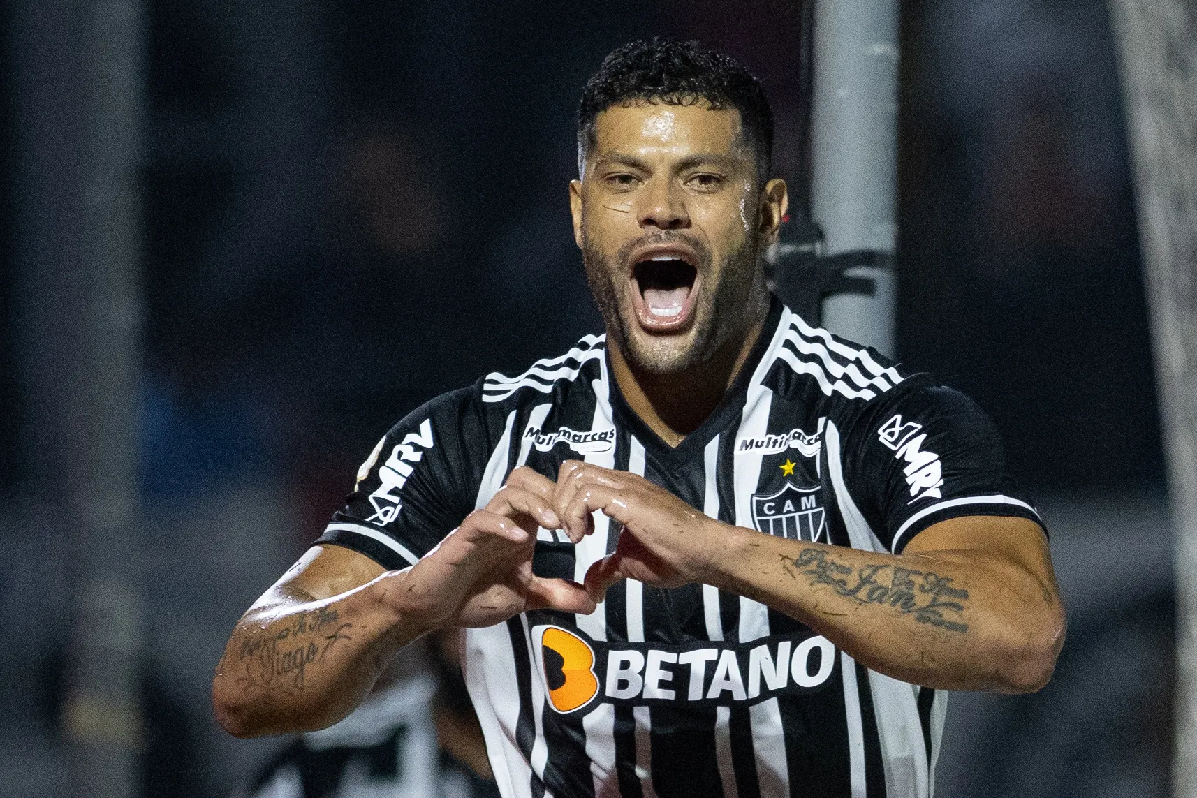 SP – BRAGANCA PAULISTA – 25/10/2023 – BRASILEIRO A 2023, BRAGANTINO X ATLETICO-MG – Hulk jogador do Atletico-MG comemora seu gol durante partida contra o Bragantino no estadio Nabi Abi Chedid pelo campeonato Brasileiro A 2023. Foto: Fabio Moreira Pinto/AGIF