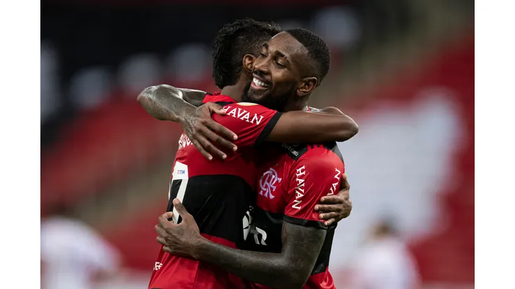 Gerson e Bruno Henrique, jogadores do Flamengo. Foto: Jorge Rodrigues/AGIF