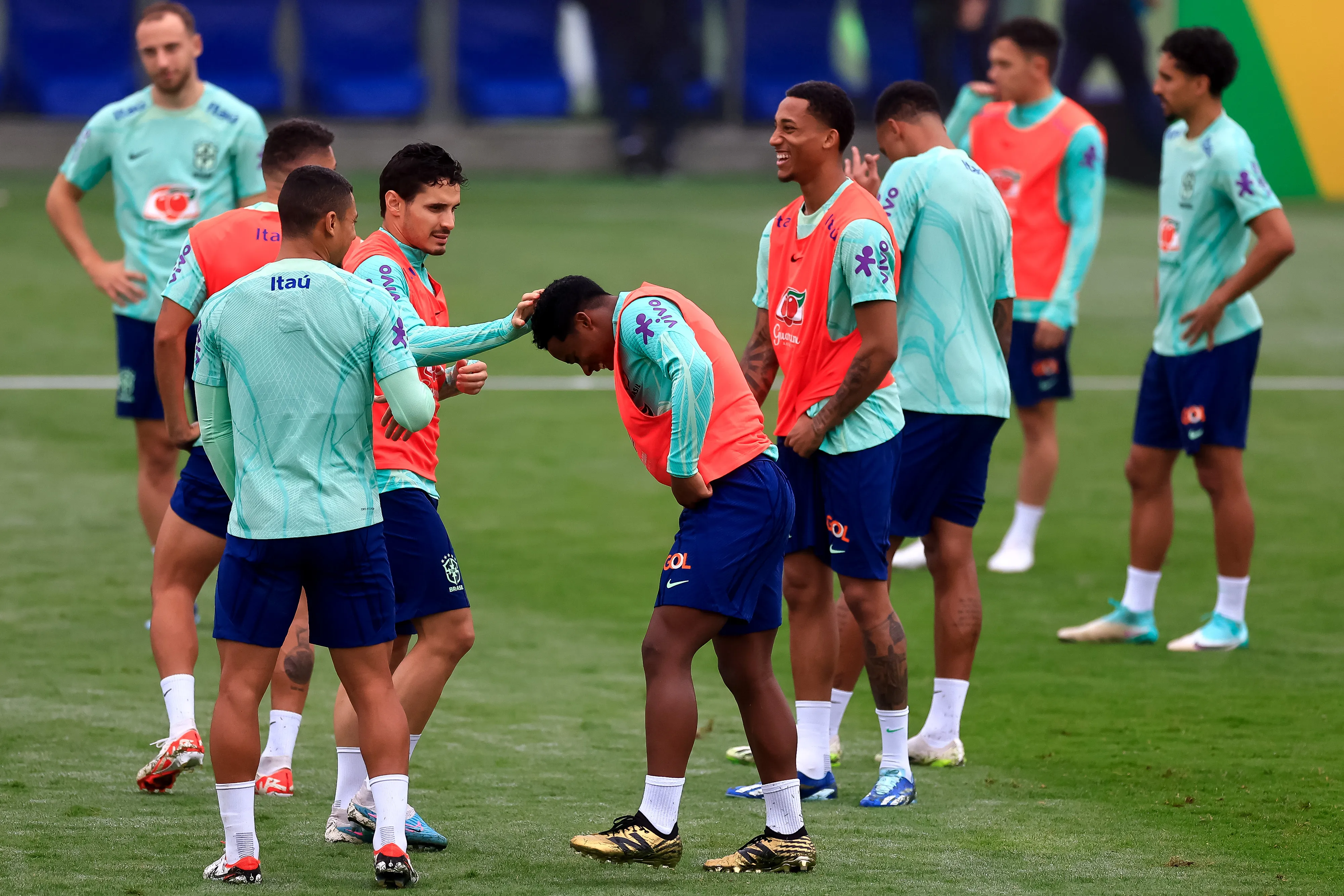 Seleção Brasileira durante treinamento em Teresópolis. Foto: Buda Mendes/Getty Images)