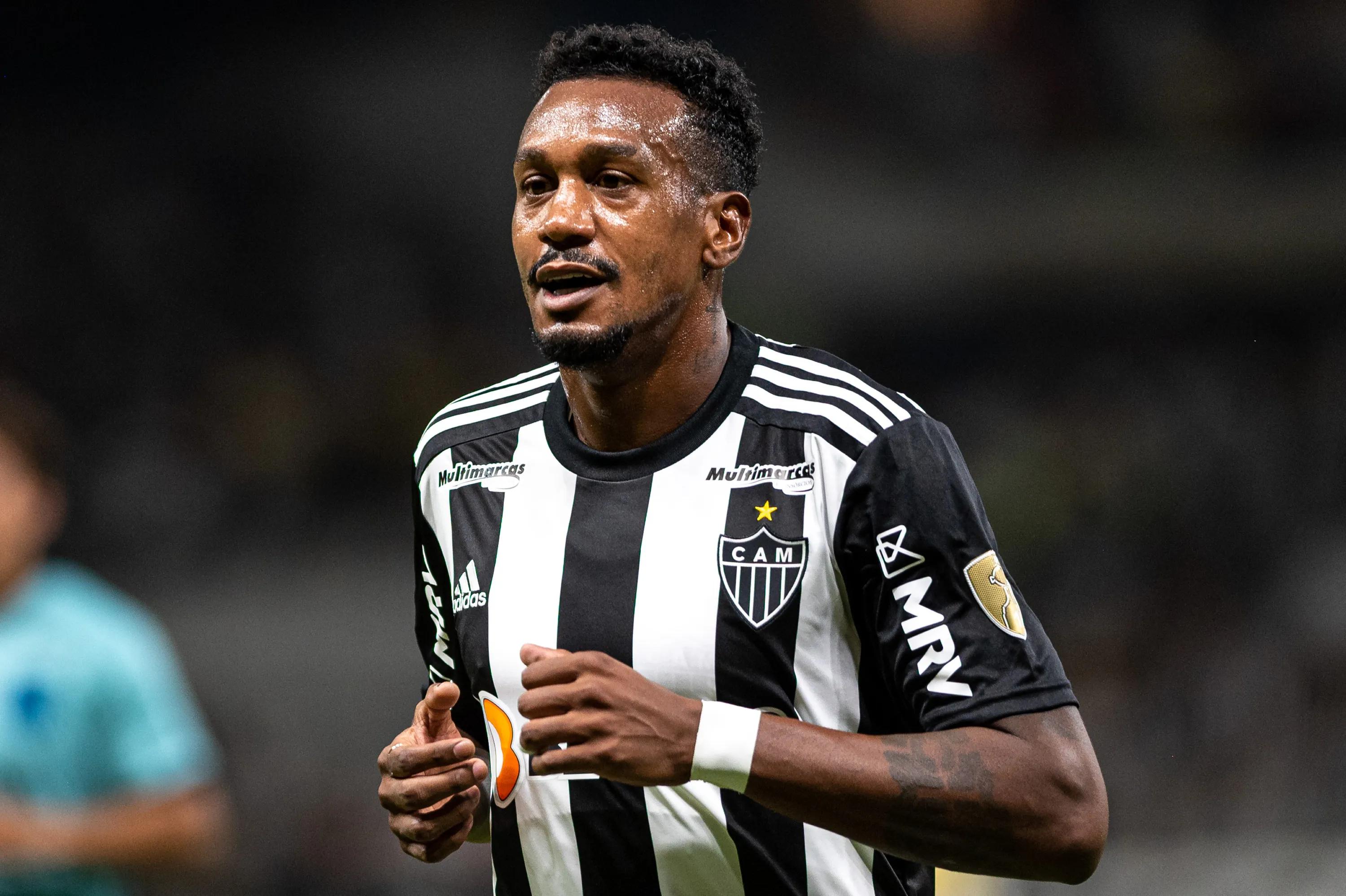Edenilson durante partida contra o Carabobo no estadio Mineirao. Foto: Alessandra Torres/AGIF