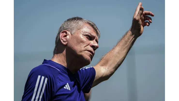 Foto: Gustavo Aleixo/Cruzeiro - Paulo Autuori tem como principal objetivo fugir do Z-4.