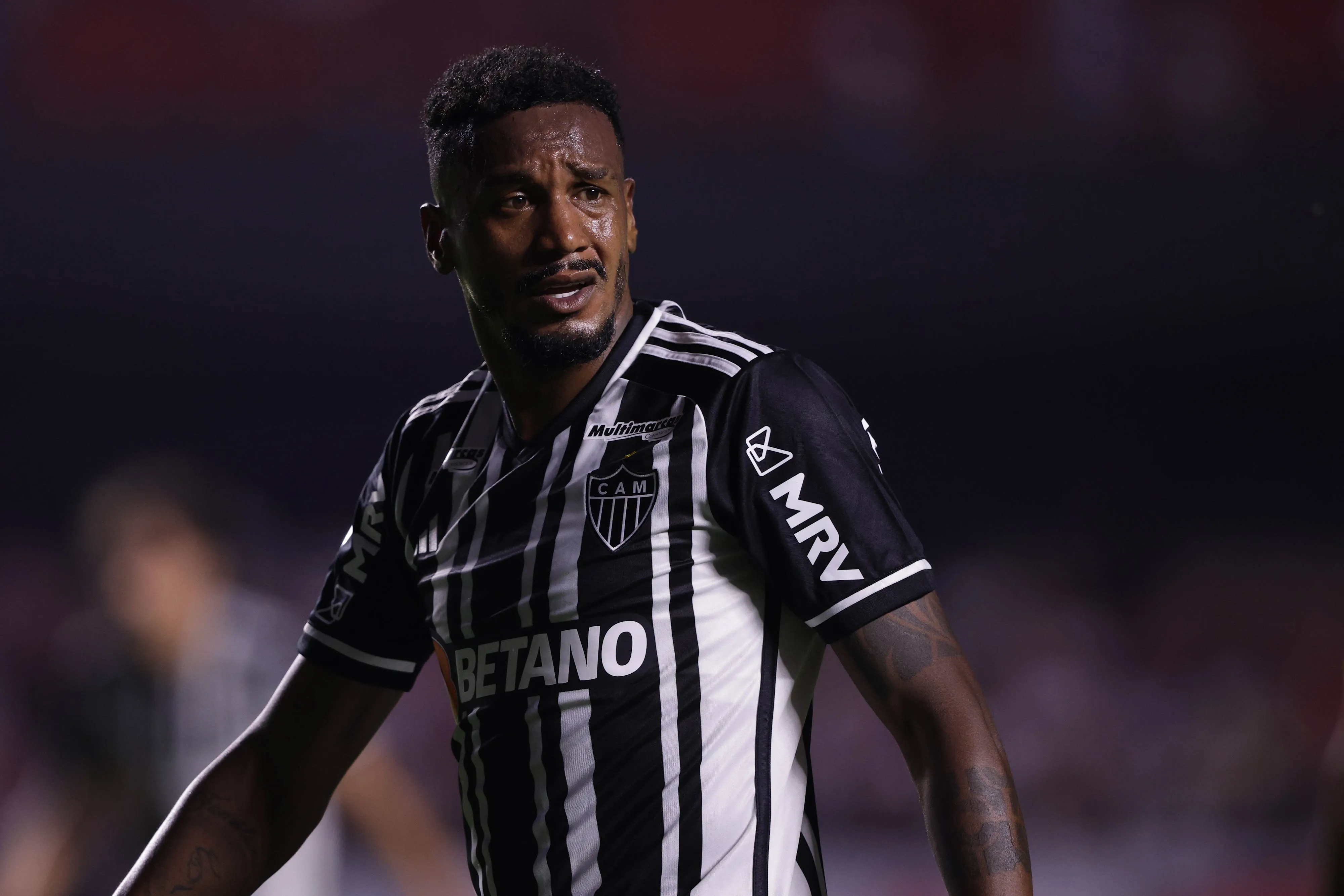 Edenilson pode jogar no Grêmio em 2024. Foto: Ettore Chiereguini/AGIF