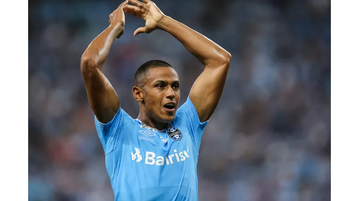 Bruno Alves se pronuncia sobre possível renovação com o Grêmio. Foto: Pedro H. Tesch/AGIF