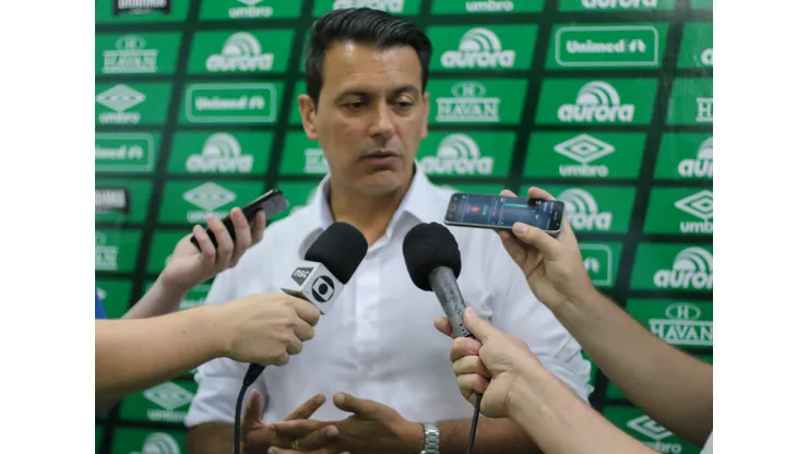 Jornalista revela 'camisa 9' admirado por Rui Costa. Foto: Liamara Polli/AGIF