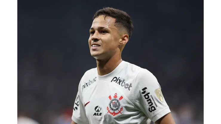 Matheus Araújo, meia do Corinthians. Foto: Marcello Zambrana/AGIF