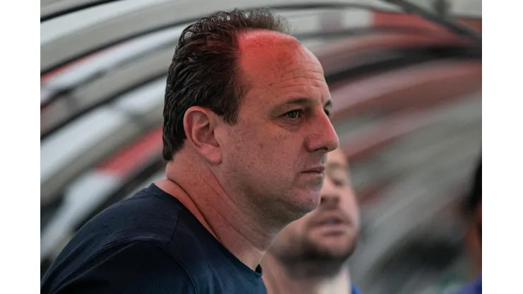 MG - BELO HORIZONTE - 25/10/2023 - BRASILEIRO A 2023, CRUZEIRO X BAHIA Rogerio Ceni tecnico do Bahia durante partida contra o Cruzeiro no estadio Mineirao pelo campeonato Brasileiro A 2023. Foto: Fernando Moreno/AGIF