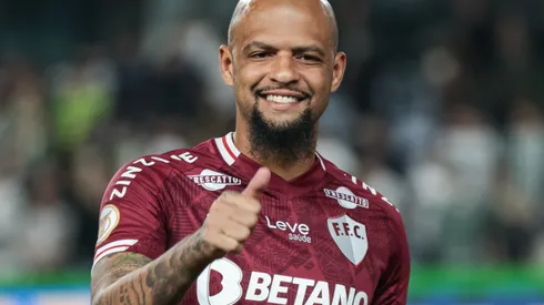 PR – CURITIBA – 24/07/2023 – BRASILEIRO A 2023, CORITIBA X FLUMINENSE – Felipe Melo jogador do Fluminense durante execucao do hino nacional antes da partida contra o Coritiba no estadio Couto Pereira pelo campeonato Brasileiro A 2023. Foto: Robson Mafra/AGIF