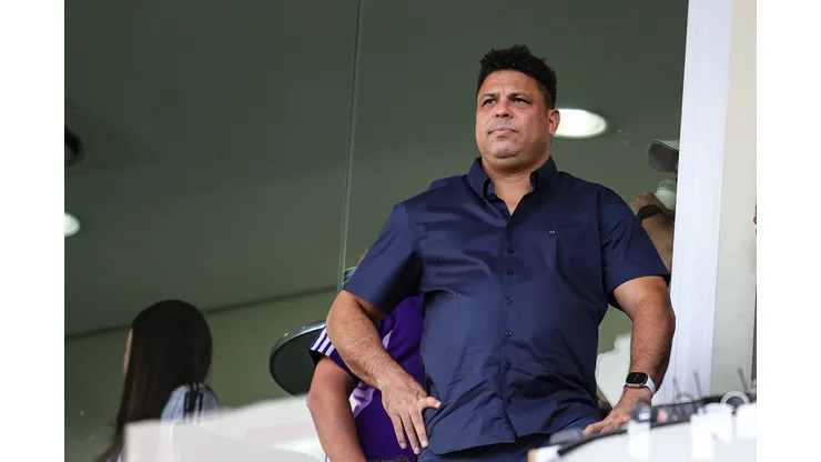 Foto: Gilson Junio/AGIF - Ronaldo Fenômeno em jogo do Cruzeiro pelo Campeonato Brasileiro