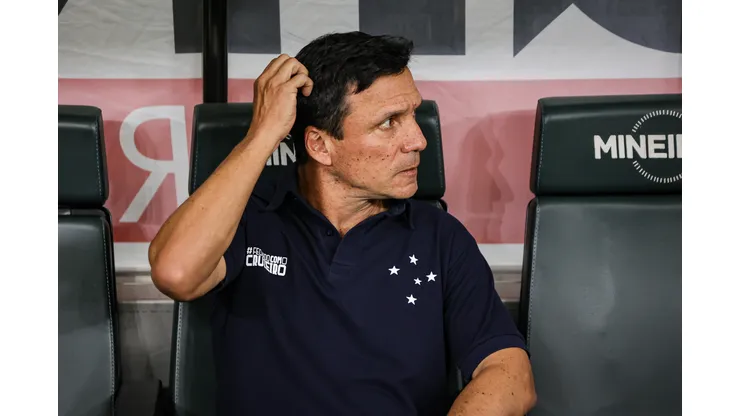 Foto: Gilson Lobo/AGIF -Zé Ricardo tem sua saída cogitada no Cruzeiro.
