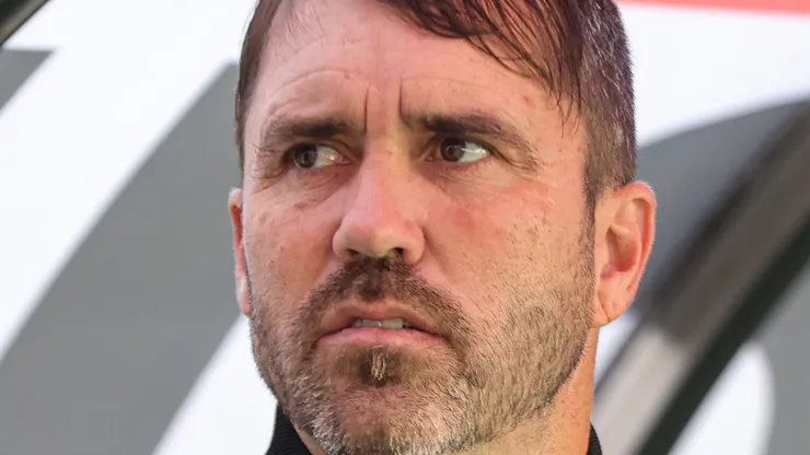 Eduardo Coudet técnico do Internacional durante partida contra o Cruzeiro no estádio Mineirão pelo campeonato Brasileiro A 2023. Foto: Gilson Lobo/AGIF
