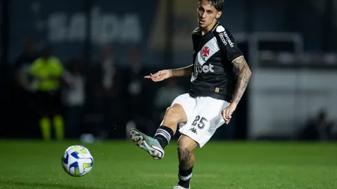 Foto: Jorge Rodrigues/AGIF – Marlon Gomes em partida do Vasco pelo Campeonato Brasileiro