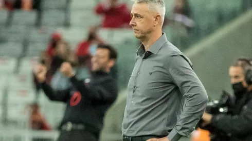 Foto: Robson Mafra/AGIF – Comentarista opina sobre Tiago Nunes no Botafogo.