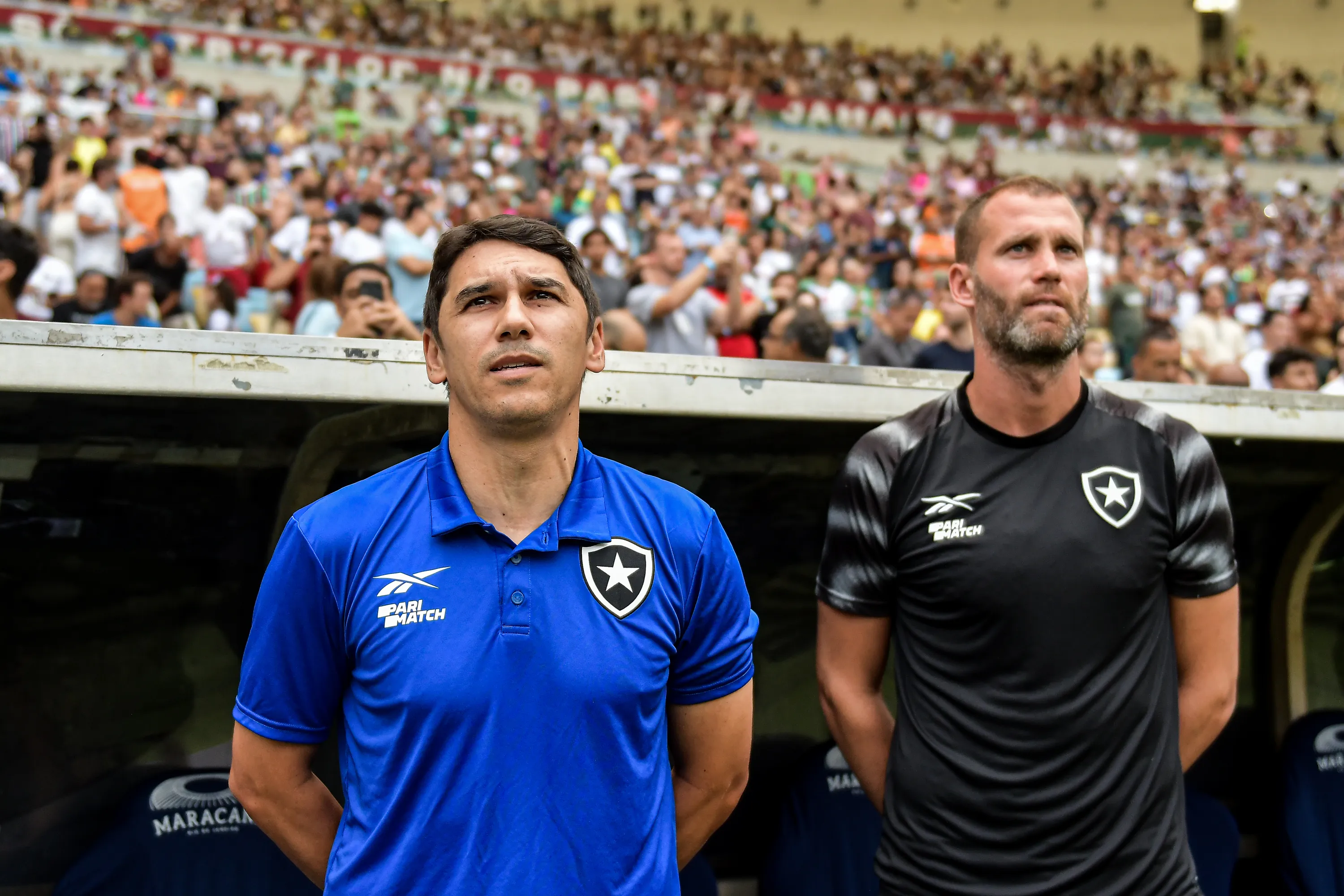 Foto: Thiago Ribeiro/AGIF – Lúcio Flávio dirigindo o Botafogo em uma partida do Campeonato Brasileiro.