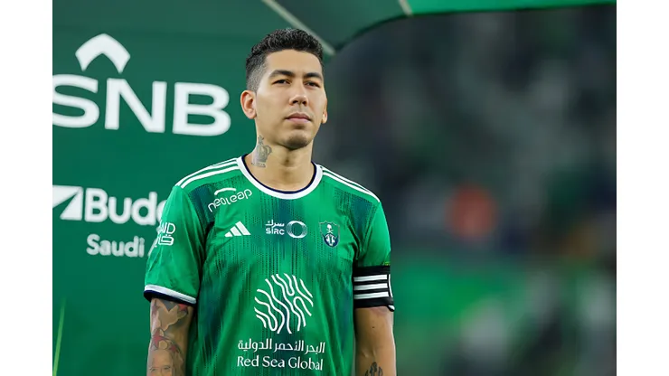 Foto: Yasser Bakhsh/Getty Images - Roberto Firmino em partida pelo Al-Ahli nesta temporada