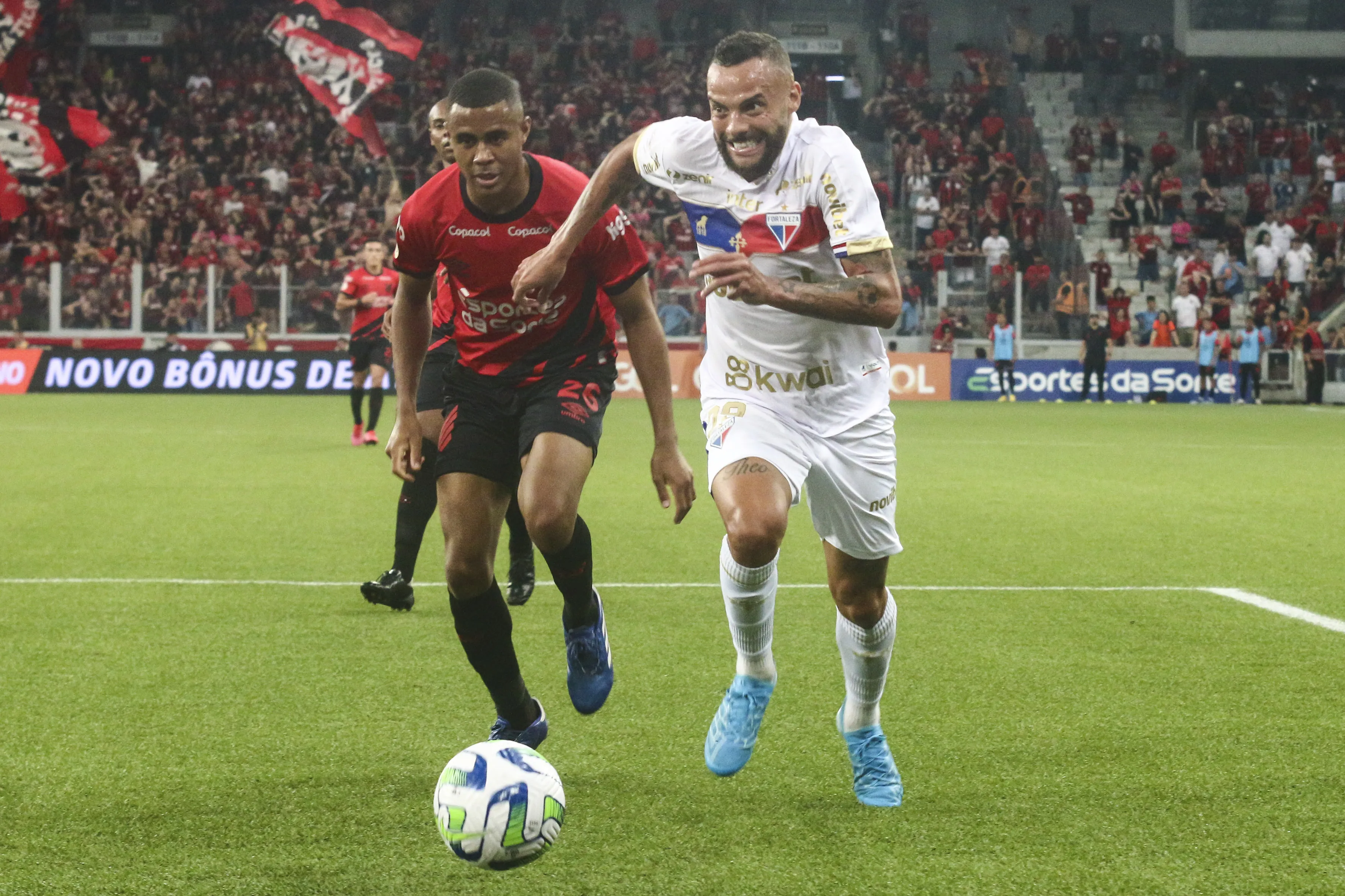 Foto: Gabriel Machado/AGIF – Athletico vive momento complicado no Campeonato Brasileiro.