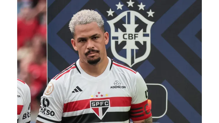 Luciano vira preocupação no São Paulo. Foto: Robson Mafra/AGIF