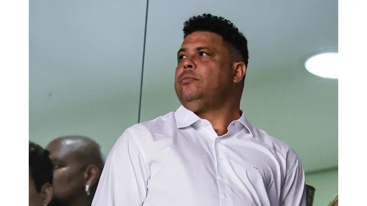 MG - BELO HORIZONTE - 22/04/2023 - BRASILEIRO A 2023, CRUZEIRO X GREMIO - Ronaldo Nazario do Cruzeiro durante partida contra o Gremio no estadio Independencia pelo campeonato BRASILEIRO A 2023. Foto: Gilson Junio/AGIF