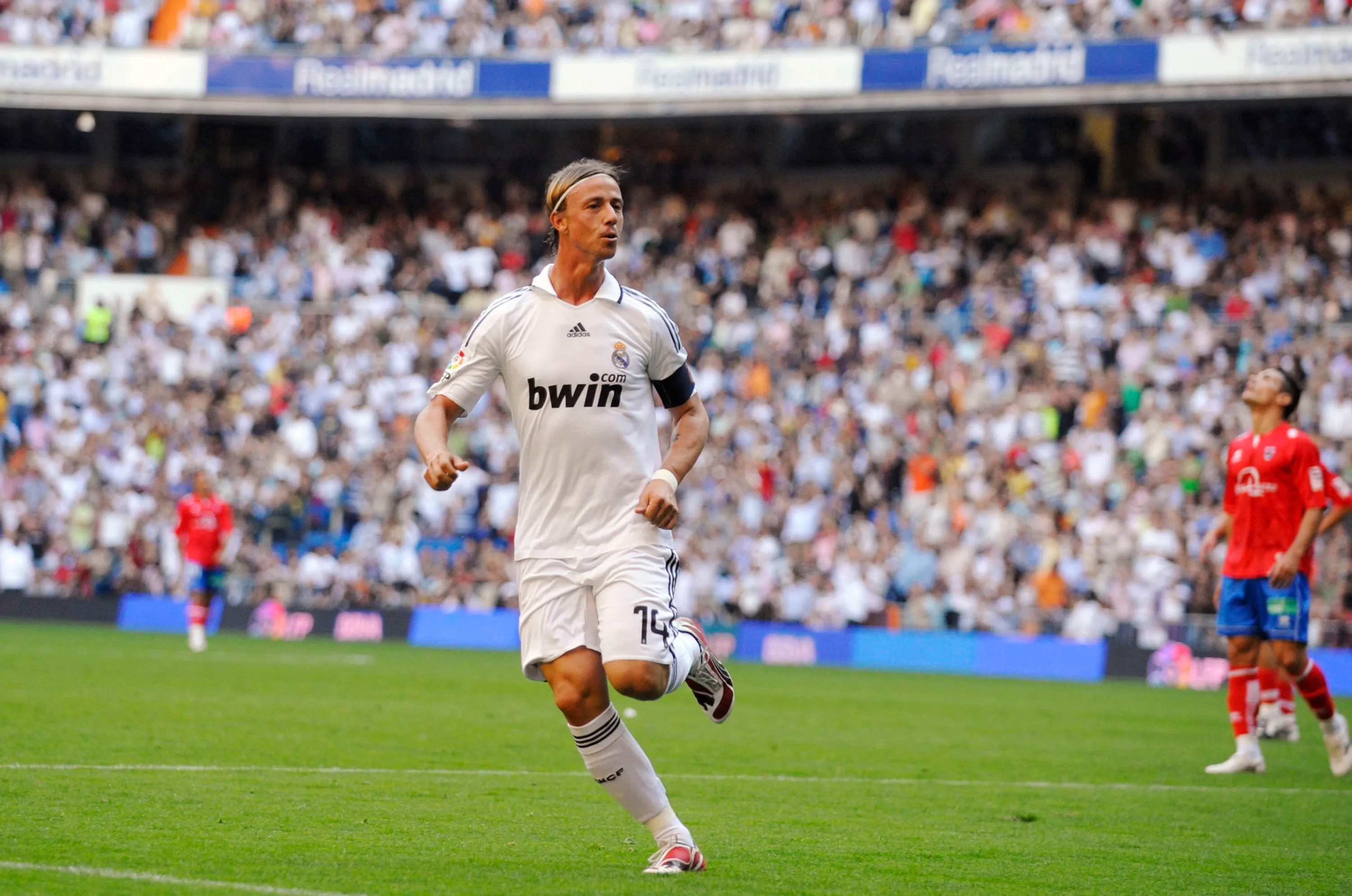 Guti em sua passagem pelo Real Madrid (Photo by Denis Doyle/Getty Images)