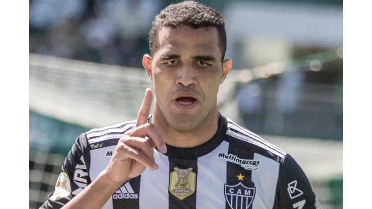 Alan Kardec comemora seu gol durante partida contra o Coritiba pelo campeonato Brasileiro 2022. Foto: Robson Mafra/AGIF