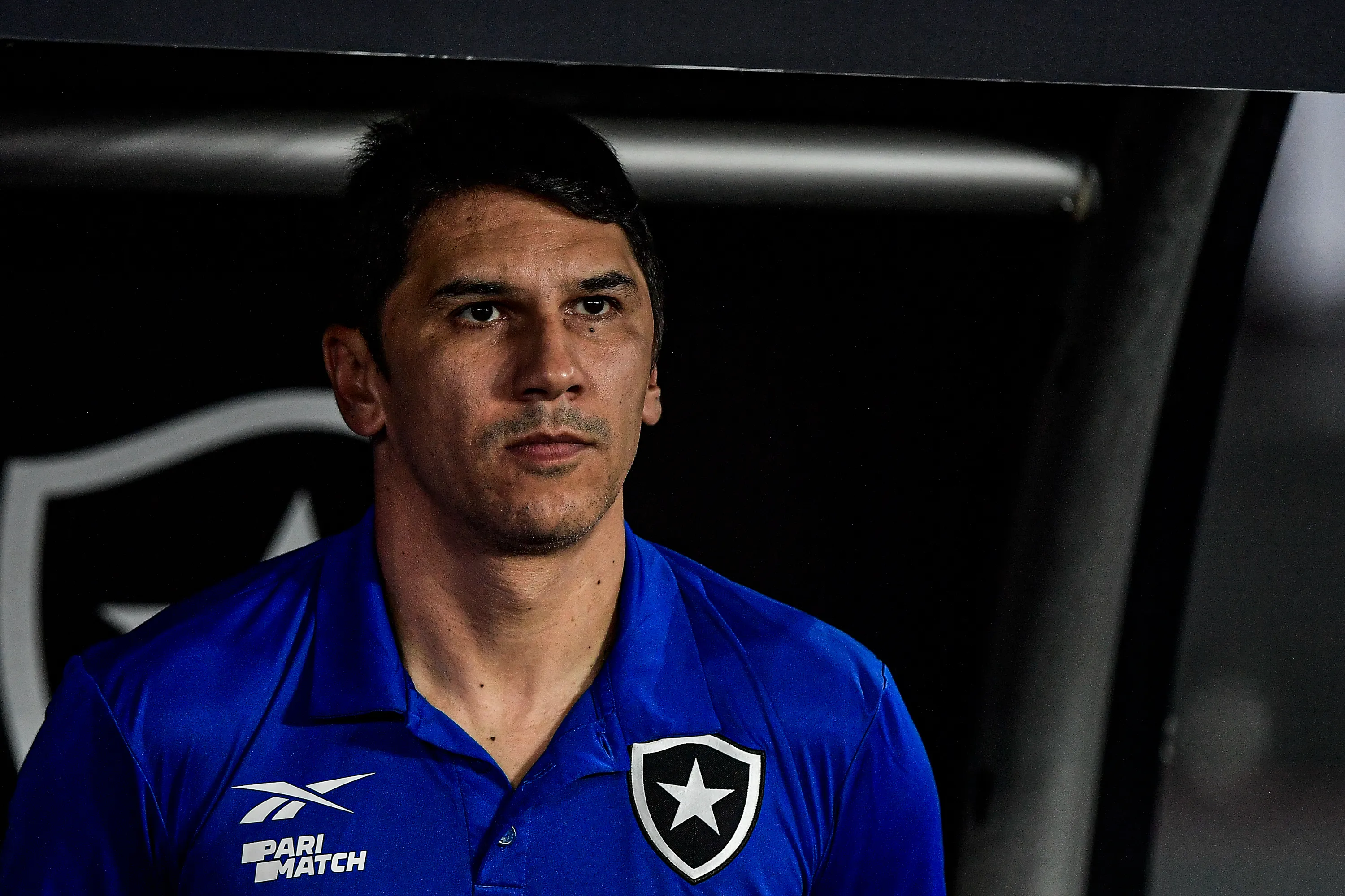 Foto: Thiago Ribeiro/AGIF - Lúcio Flávio durante a partida contra o Palmeiras pelo Campeonato Brasileiro 2023.