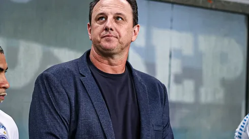Foto: Maxi Franzoi/AGIF - Rogério Ceni explica ausências.
