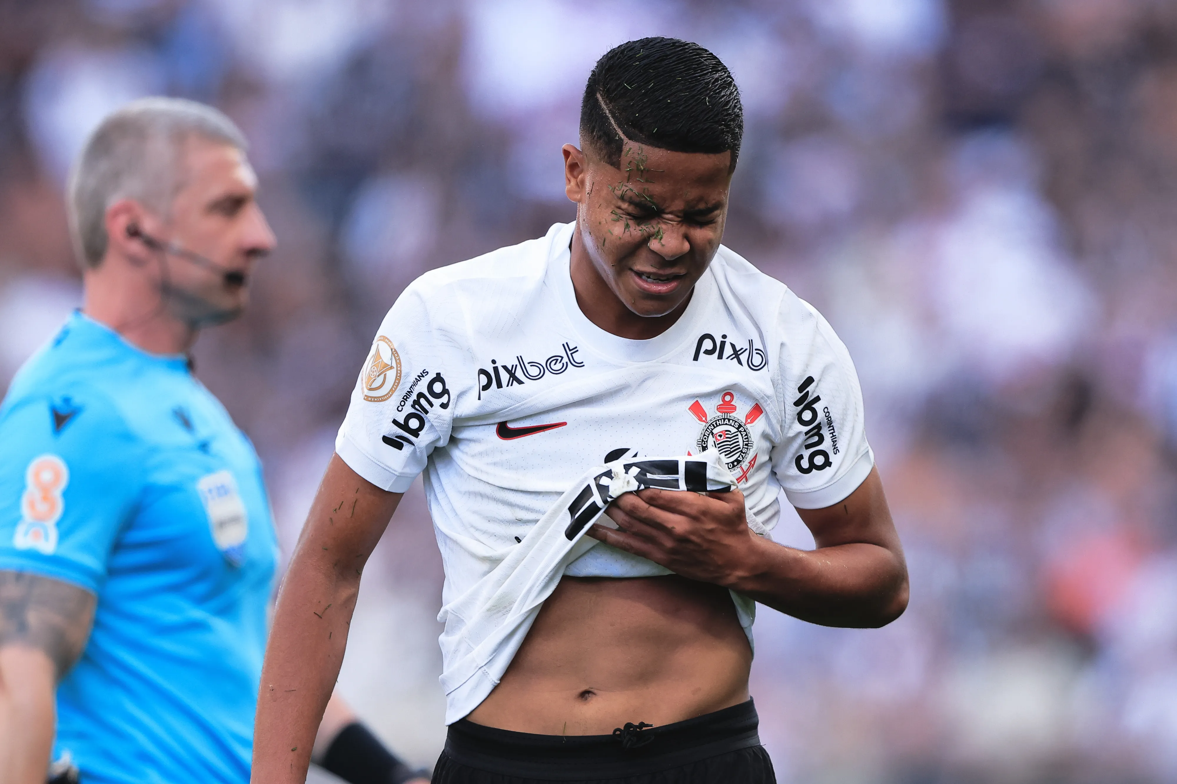 Foto: Ettore Chiereguini/AGIF – Wesley vem chamando atenção com a camisa do Timão.