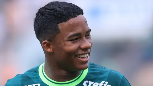 SP – BARUERI – 08/10/2023 – BRASILEIRO A 2023, PALMEIRAS X SANTOS – Endrick jogador do Palmeiras durante partida contra o Santos no estadio Arena Barueri pelo campeonato Brasileiro A 2023. Foto: Marcello Zambrana/AGIF