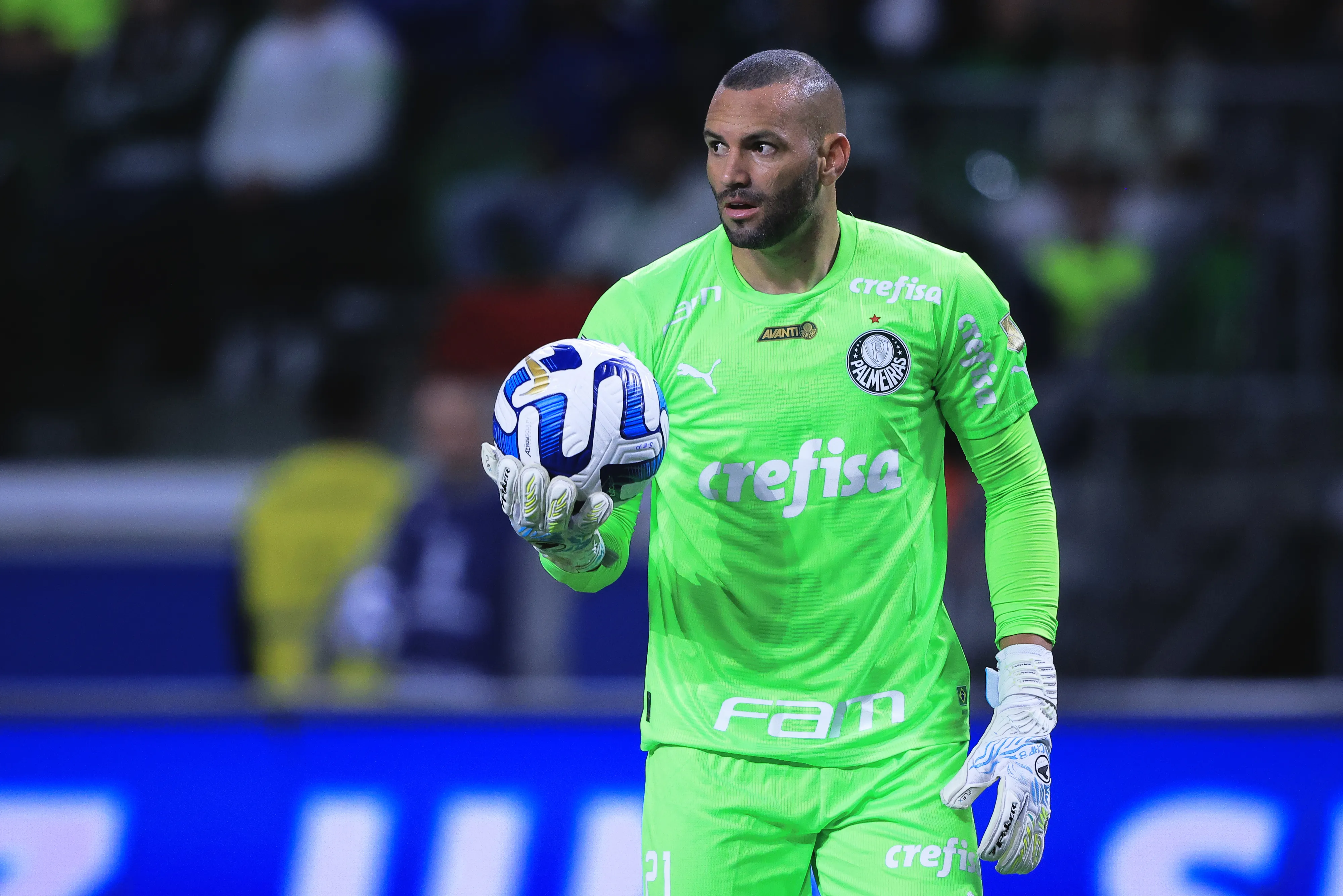 SP – SAO PAULO – 30/08/2023 – LIBERTADORES 2023, PALMEIRAS X DEPORTIVO PEREIRA – Weverton goleiro do Palmeiras durante partida contra o Deportivo Pereira no estadio Arena Allianz Parque pelo campeonato Libertadores 2023. Foto: Ettore Chiereguini/AGIF