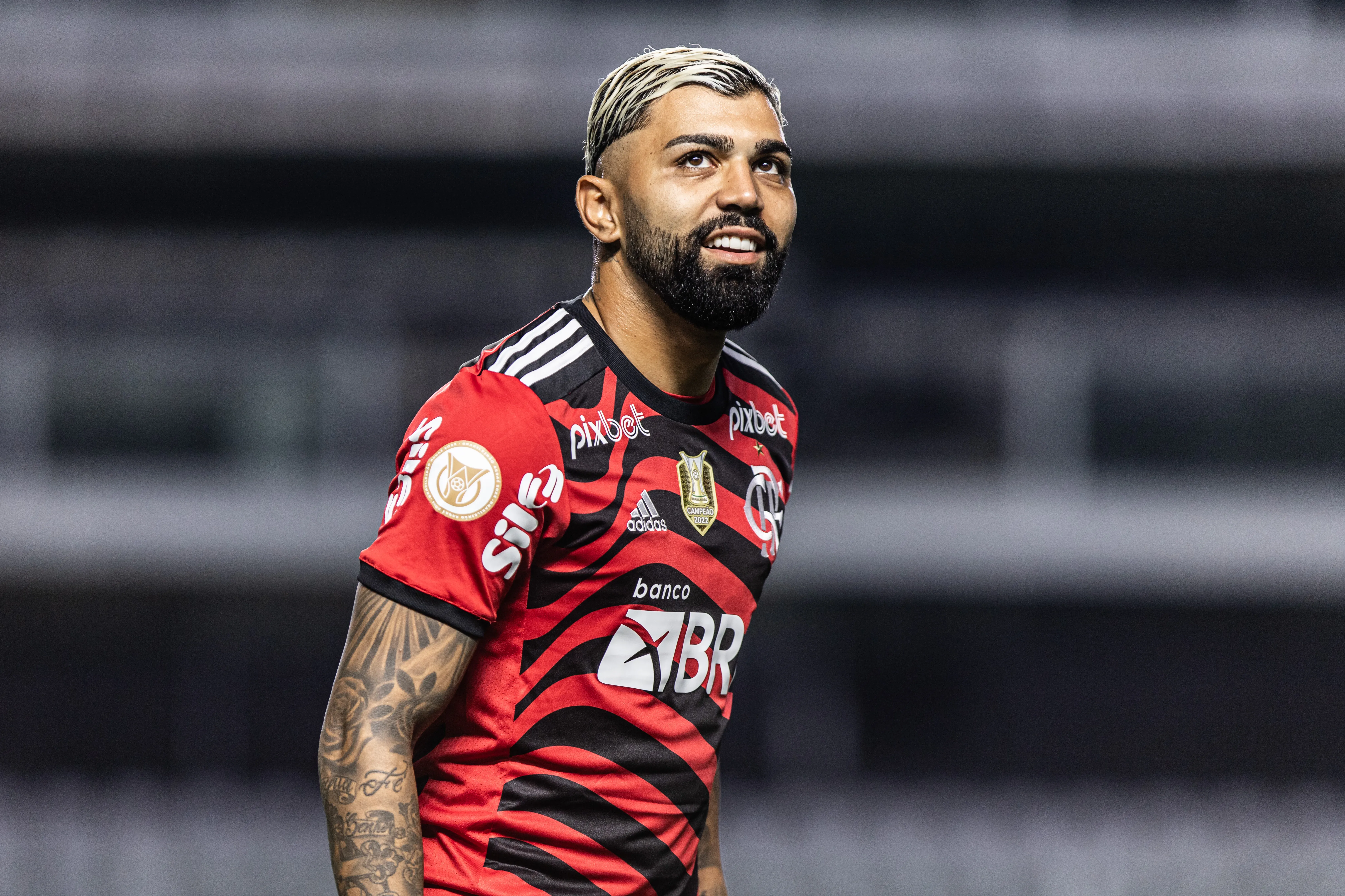 Gabriel Barbosa durante partida contra o Santos pelo campeonato Brasileiro 2023. Foto: Abner Dourado/AGIF