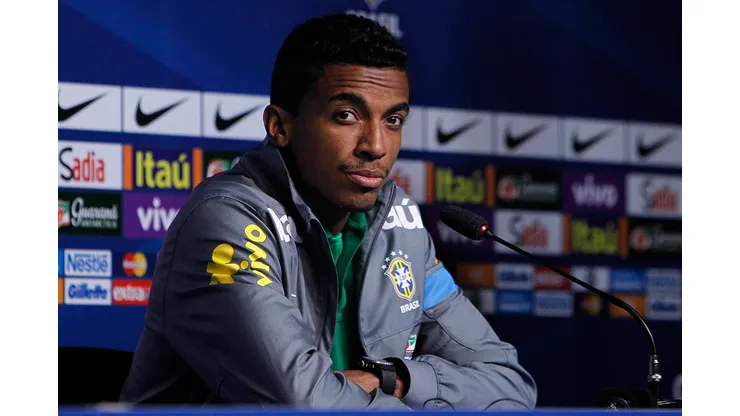 Luiz Gustavo. Coletiva de imprensa da Seleção no Hotel Sheraton. Foto: Wagner Meier/AGIF