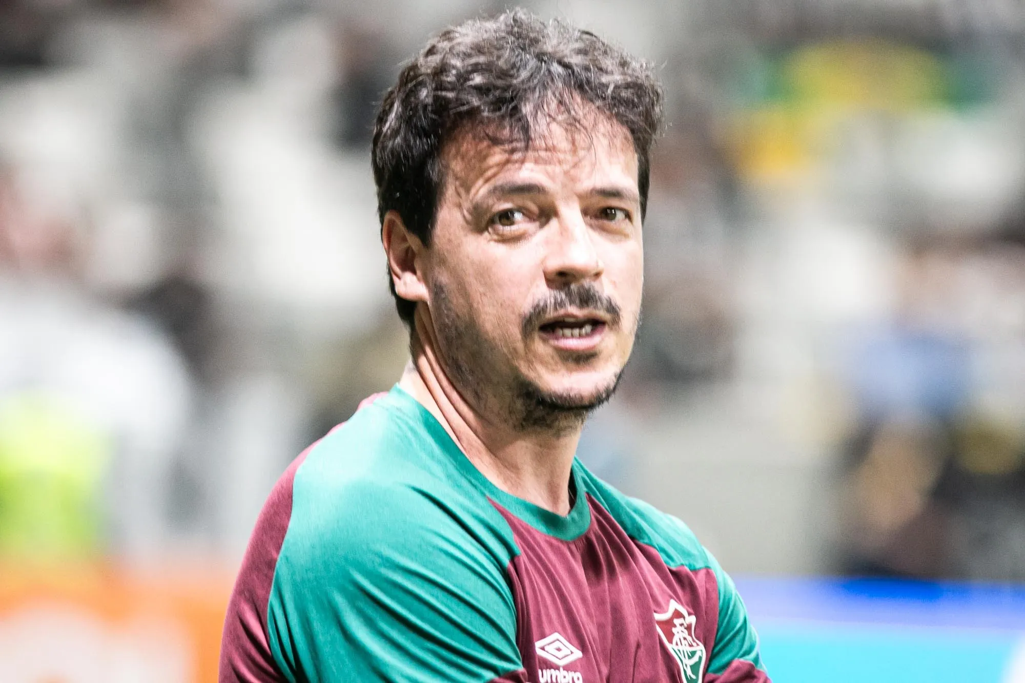 Foto: Fernando Moreno/AGIF – Diniz faz um grande trabalho no Fluminense.