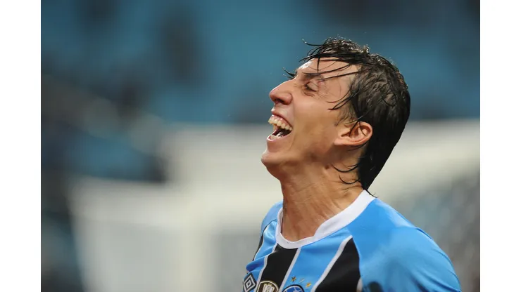 Geromel comemora vitória contra Bahia durante partida na Arena do Grêmio pelo Brasileiro de 2017. Foto: Ricardo Rimoli/AGIF