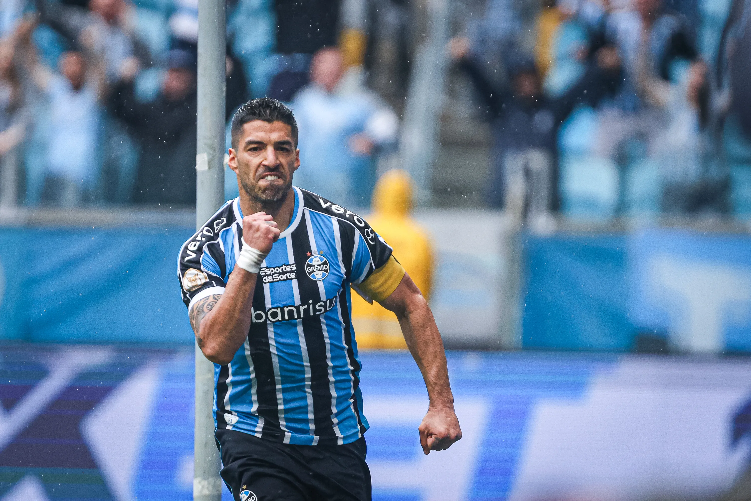Luís Suarez o comemora seu gol durante partida contra o Cuiabá pelo Campeonato Brasileiro de 2023. Foto: Maxi Franzoi/AGIF