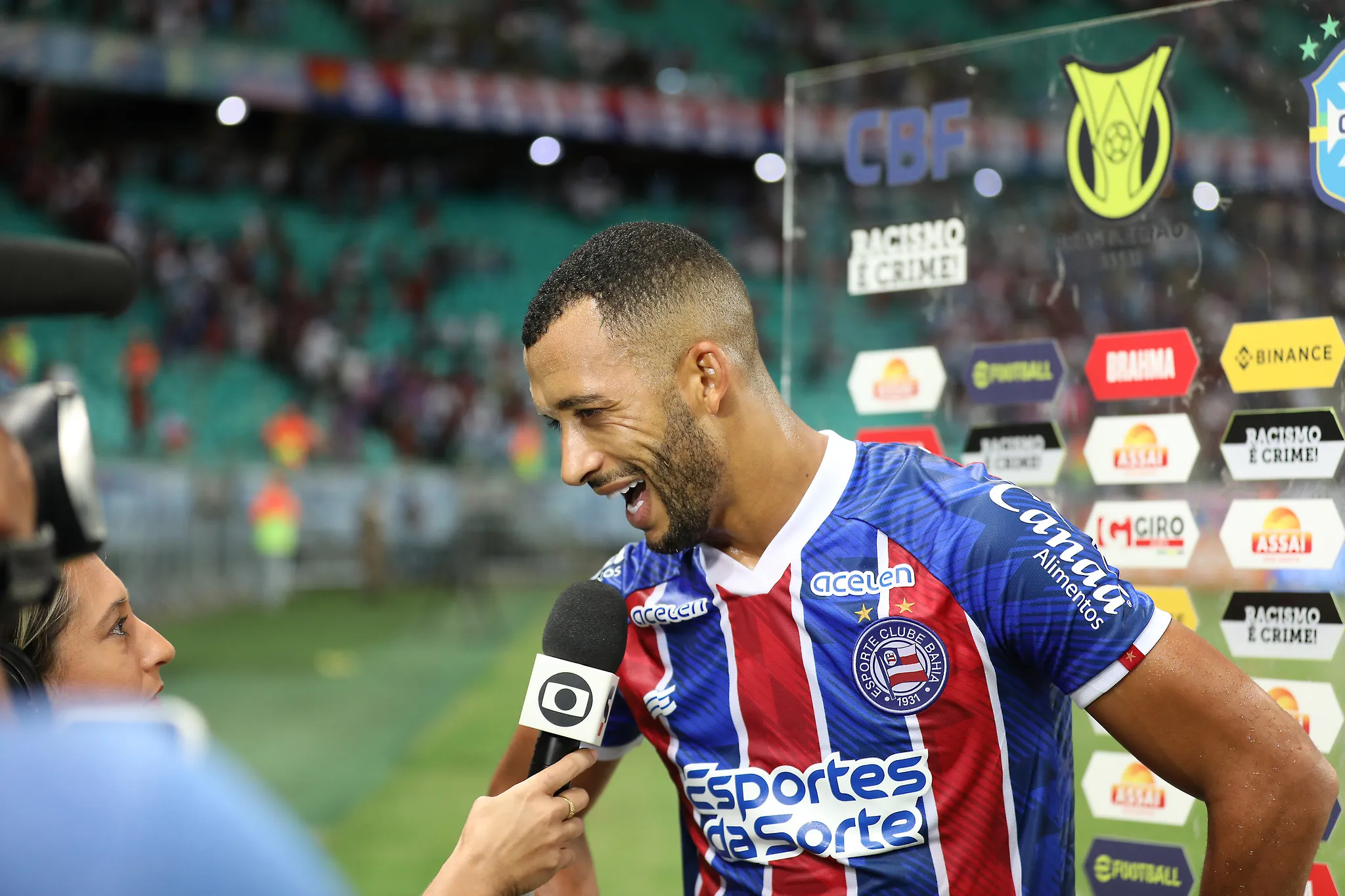 Foto: Felipe Oliveira/EC Bahia – Victor Hugo em entrevista.