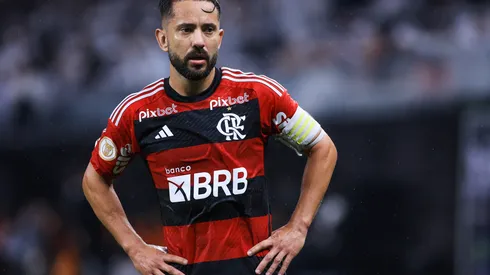 Foto: Marcello Zambrana/AGIF – Situação de Everton Ribeiro é atualizada.